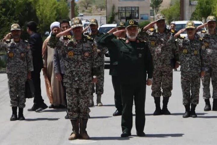 بازدید امیر صباحی‌فرد و سردار حاجی‌زاده از گروه پدافند هوایی خنداب