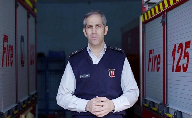 جزئیات حریق در یک ساختمان ۹ طبقه در تقاطع ولیعصر و طالقانی تهران