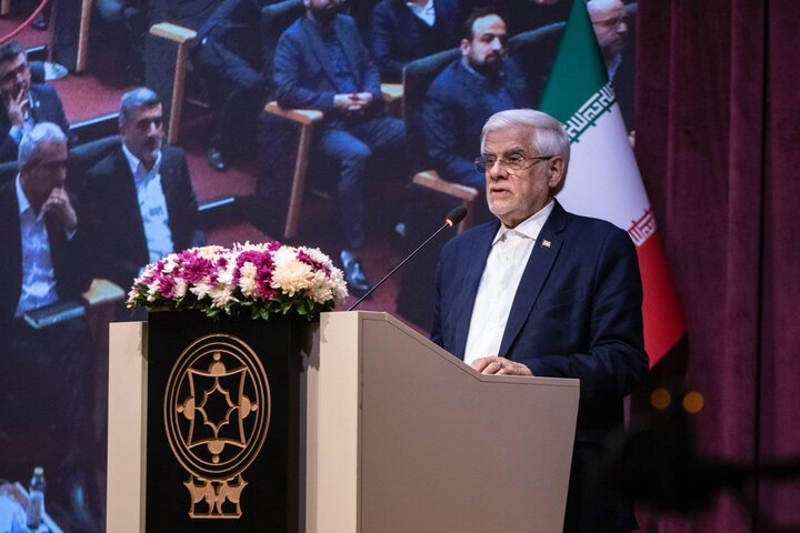 تورم تصمیم‌گیری‌ها زمینه را برای فساد فراهم می‌کند