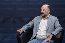  با خشونت‌طلب‌ها و سلطنت‌طلب‌ها مرزبندی داریم