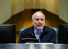  باید با معترضان گفت‌وگو کرد