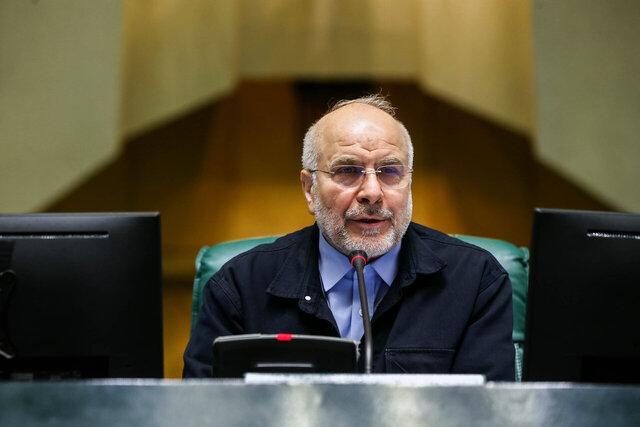  باید با معترضان گفت‌وگو کرد