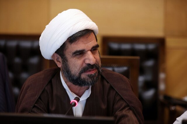  شنیدن حرف‌های مردم به استحکام پایه‌های نظام کمک می‌کند