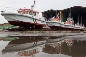 حمله هوایی دشمنان به کشتی سازی اروندان با ۱۷ اصابت و انفجار
